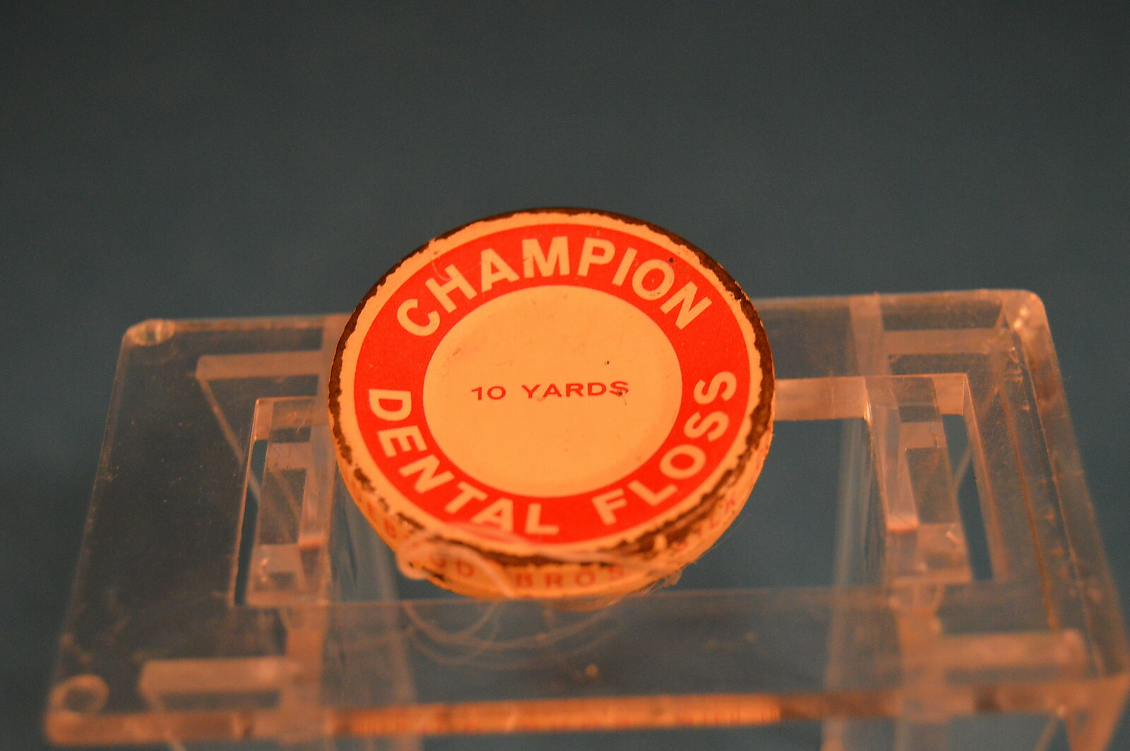 Vintage CHAMPION DENTAL FLOSS  Silk!  Small  Metal Container  Still has floss!