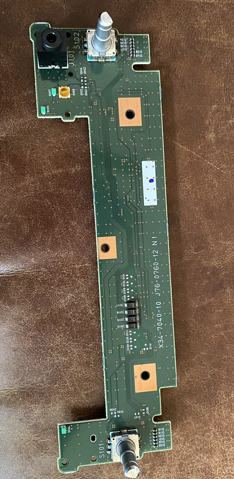 GM CHEVROLET CHEVY DENSO MADE NAVIGATION RADIO VOLUME TUNE AUX CITCUIT BOARD
