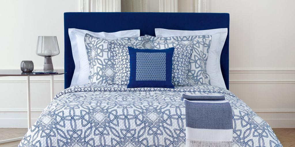 NWT NEW Yves Delorme Entrela Entrelacs blue white Queen flat sheet 94x116"