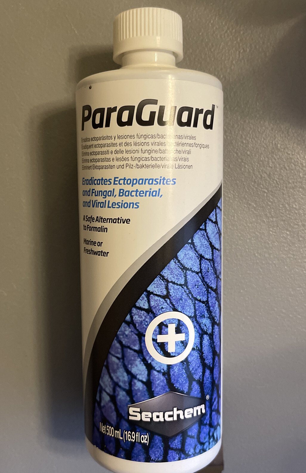 Seachem ParaGuard, 500 mL / 16.9 fl. oz. - Fish and filter safe parasite control