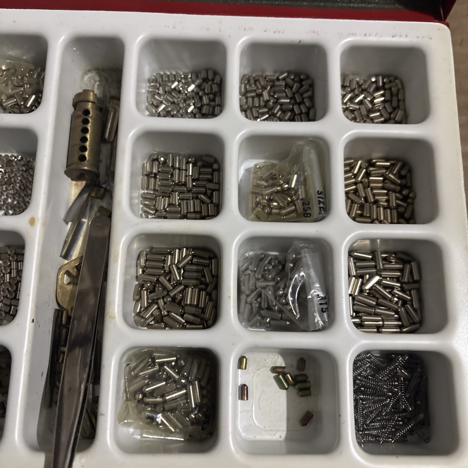 Vintage-Used-Yale-Keying Kit