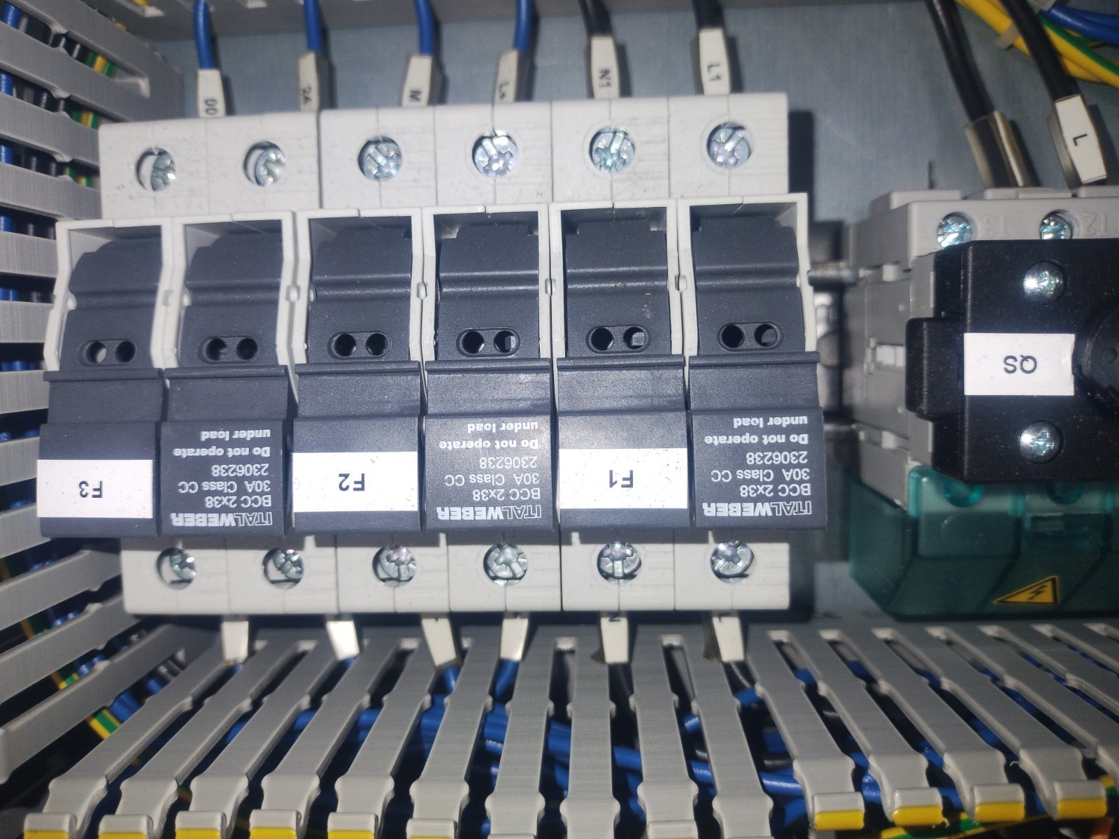 Schneider Electric Control Panel power Controller Used.