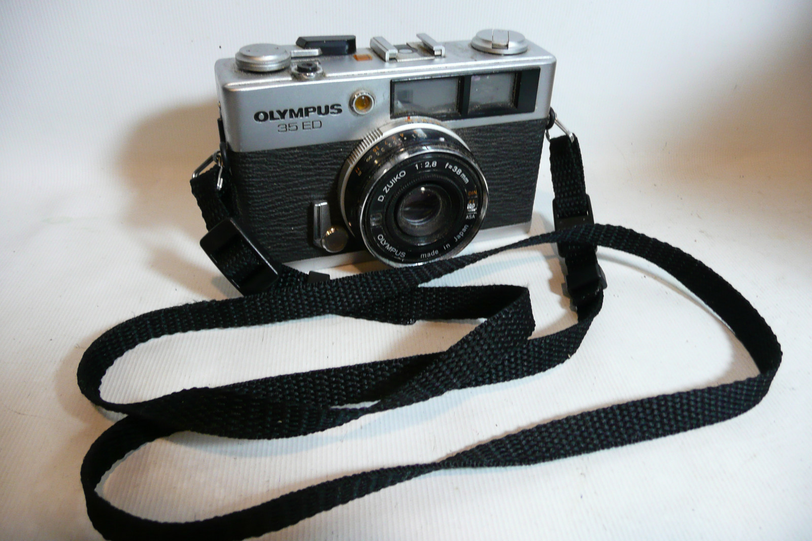 Olympus Trip 35, 35RC, 35RD, 35SP, Pen - Camera Neck Shoulder Strap - 40" Black