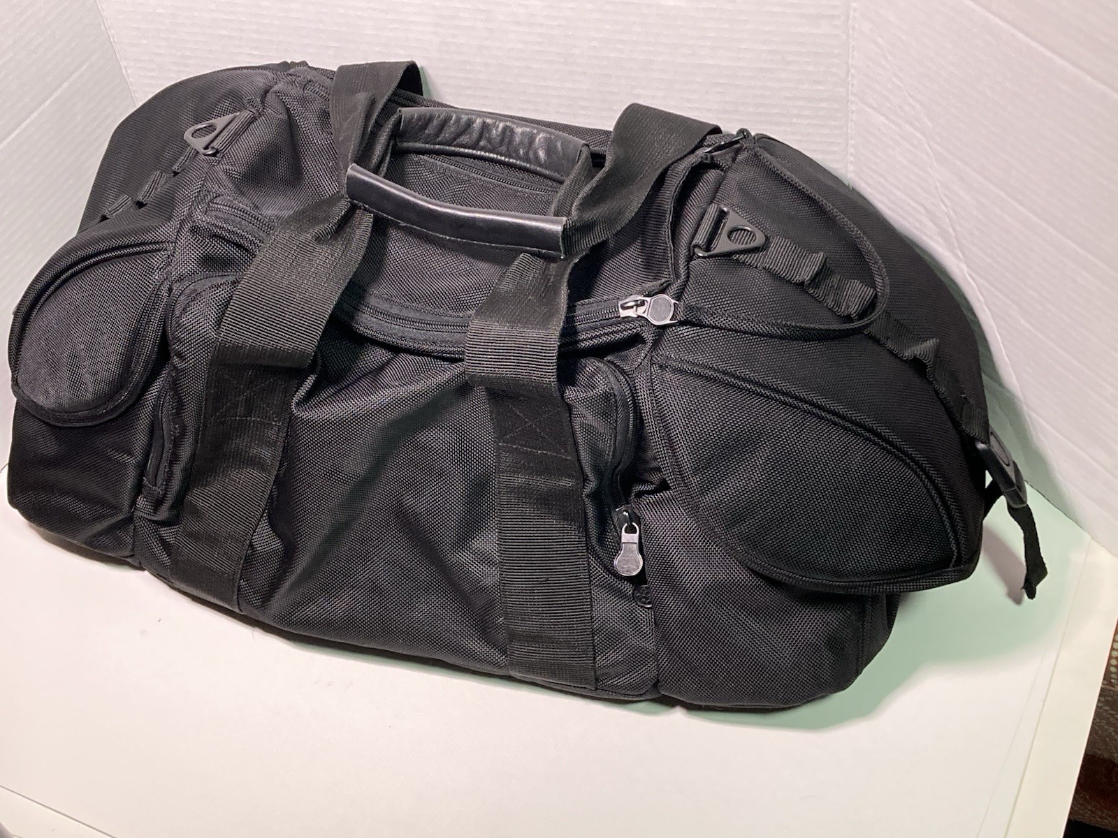 SKY HIGH GEAR Discovery Duffel Bag for Pilots ~ Perfect w/2 Headset Pockets