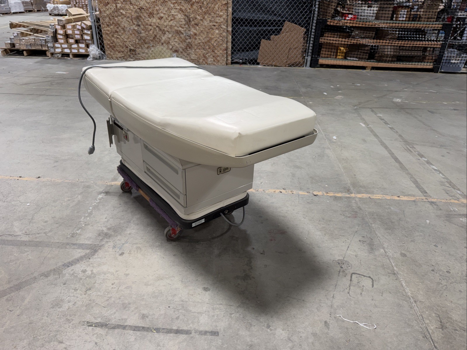 Midmark 405 Power Exam Table Working No Hand Control