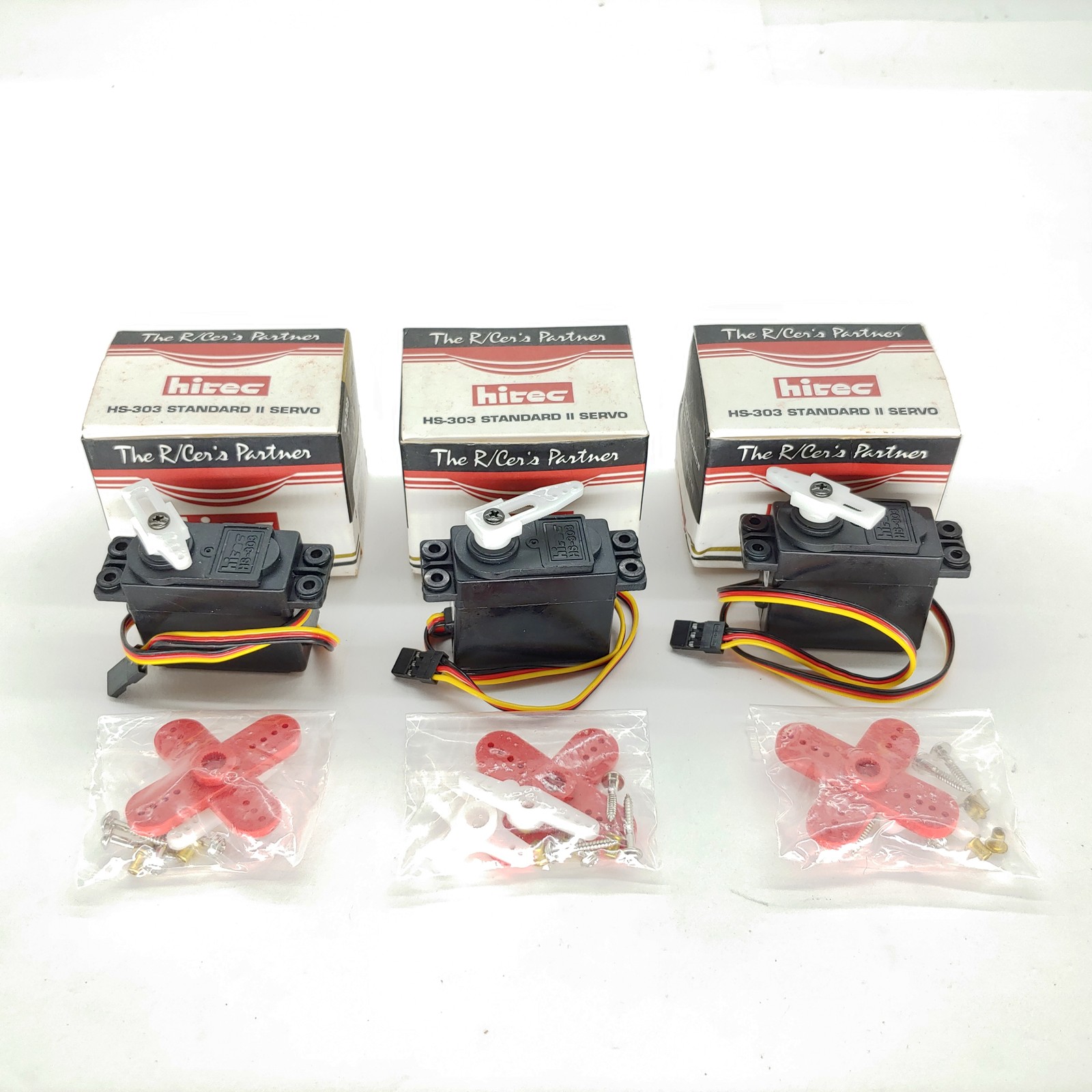 3x Hitec RC HS-303 Servos NEW IN OPEN PACKAGE