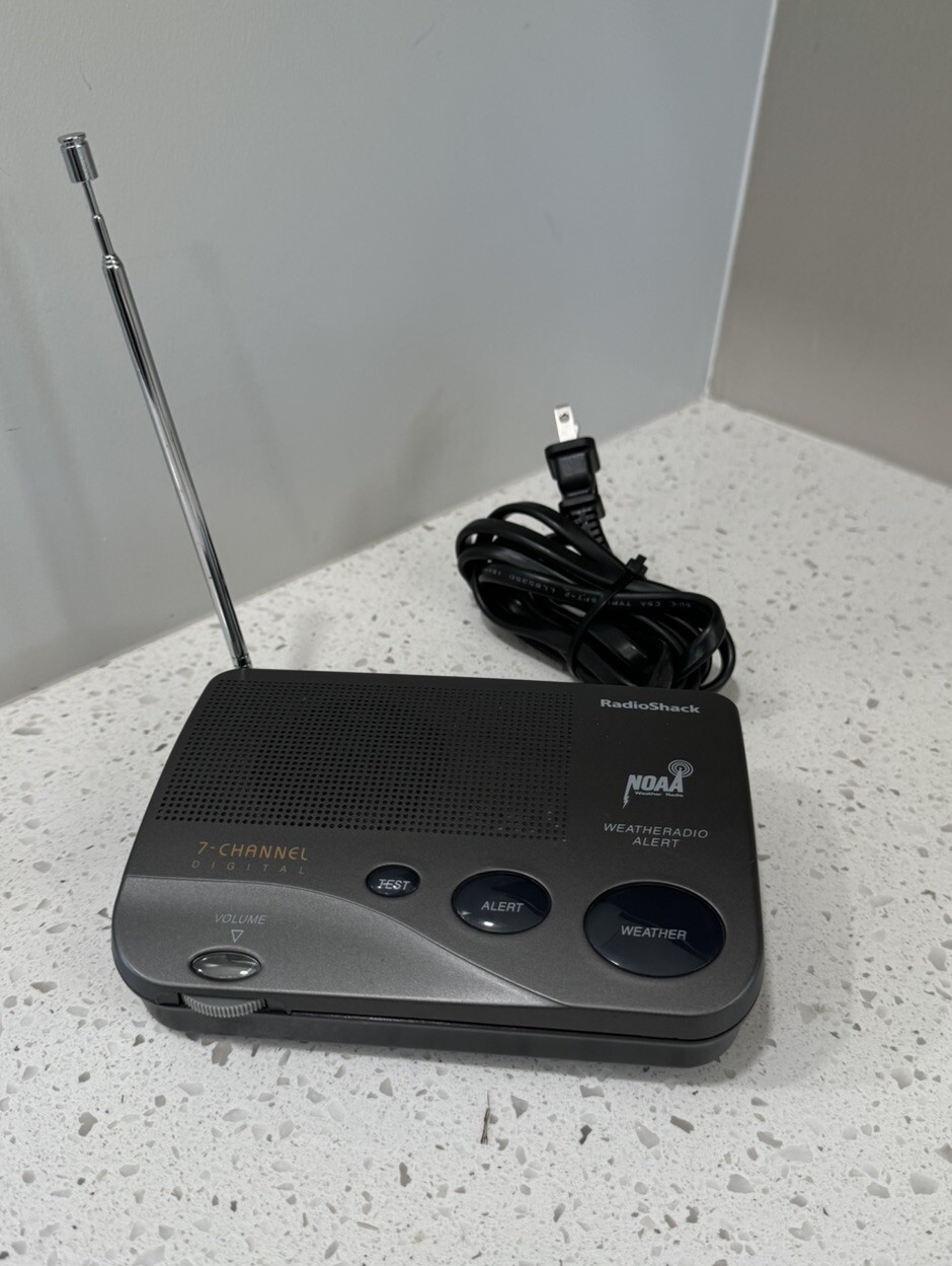 Radio Shack NOAA Weather Alert Radio 7 Channel 12-250