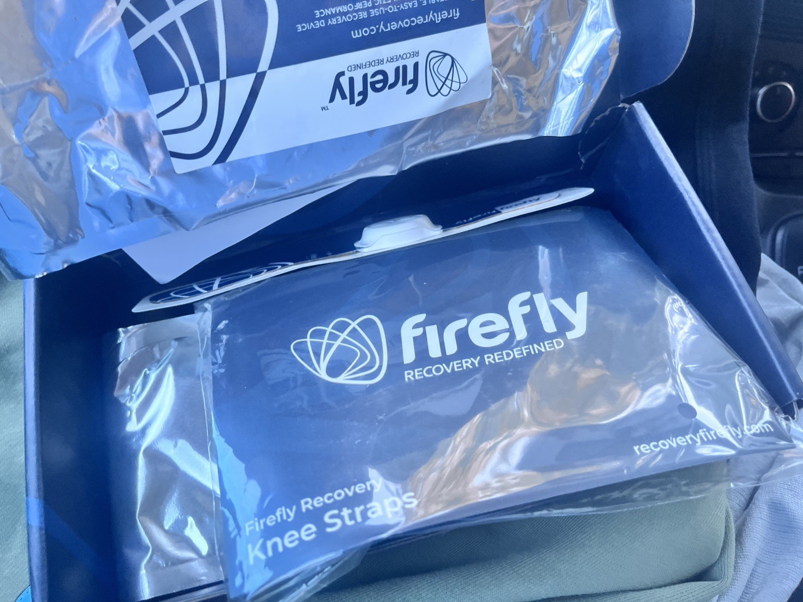 Firefly Recovery Device with Accessory Knee Straps and OnPulse Technology NEW!