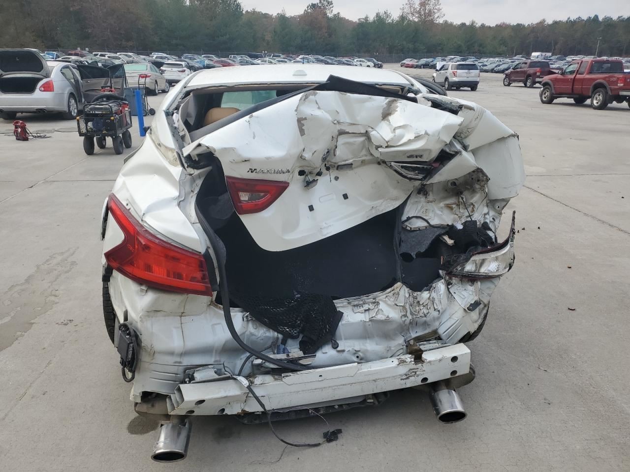 MAXIMA 2016 Glove Box 4929113