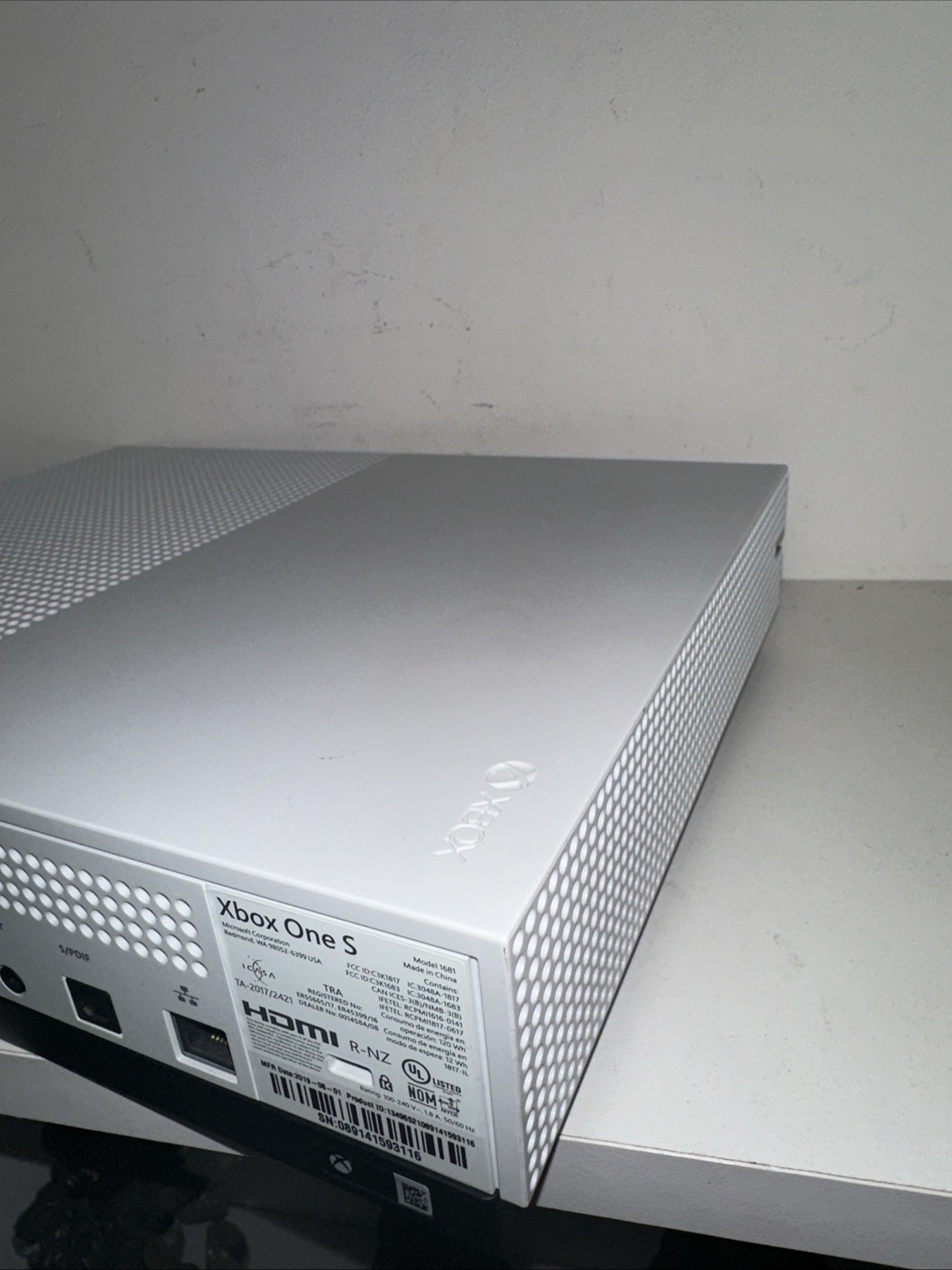 Microsoft Xbox One S 500GB White - Model 1681 - 2 Controllers & Video Game