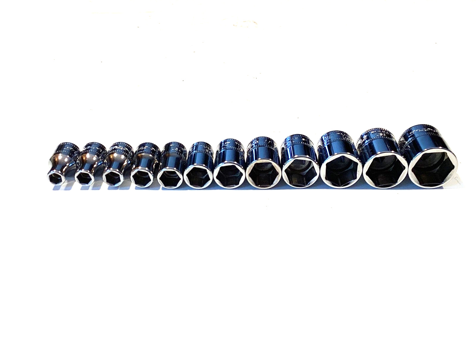 Snap On Tools 112TMMY NEW 12 Piece 1/4" Drive 6 Point Metric Shallow Socket Set