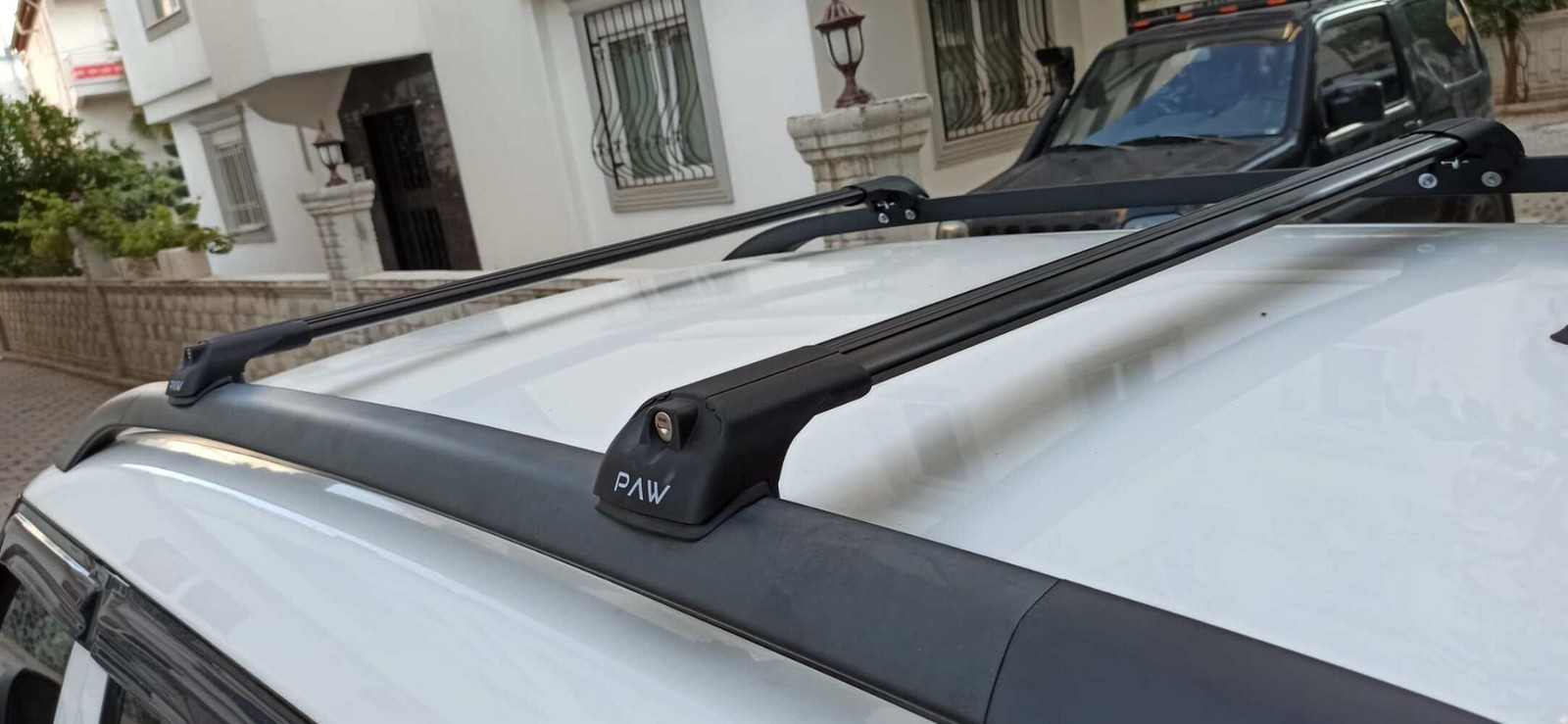 For Chevrolet Tracker 1999-2005 Roof Rack System, Aluminium Cross Bar, Raised Ra