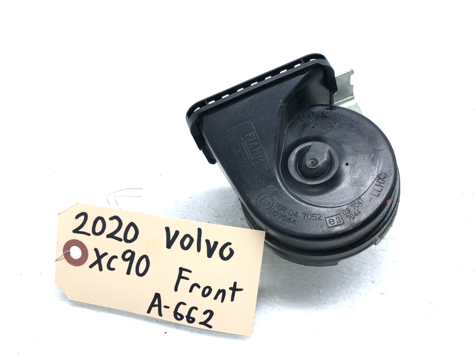 2016-2025 VOLVO XC90 FRONT LOW PITCH TONE SIGNAL HORN OEM