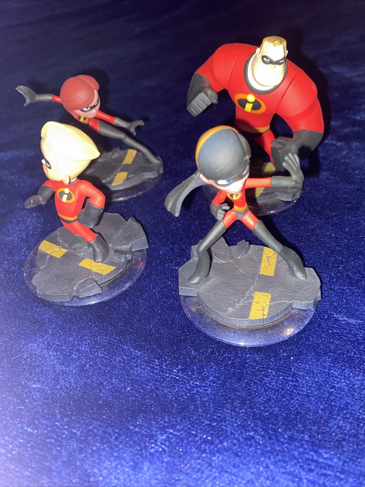 Disney Infinity Incredibles 4 PIXAR Figures Lot Elastigirl Violet Dash Mr Incred