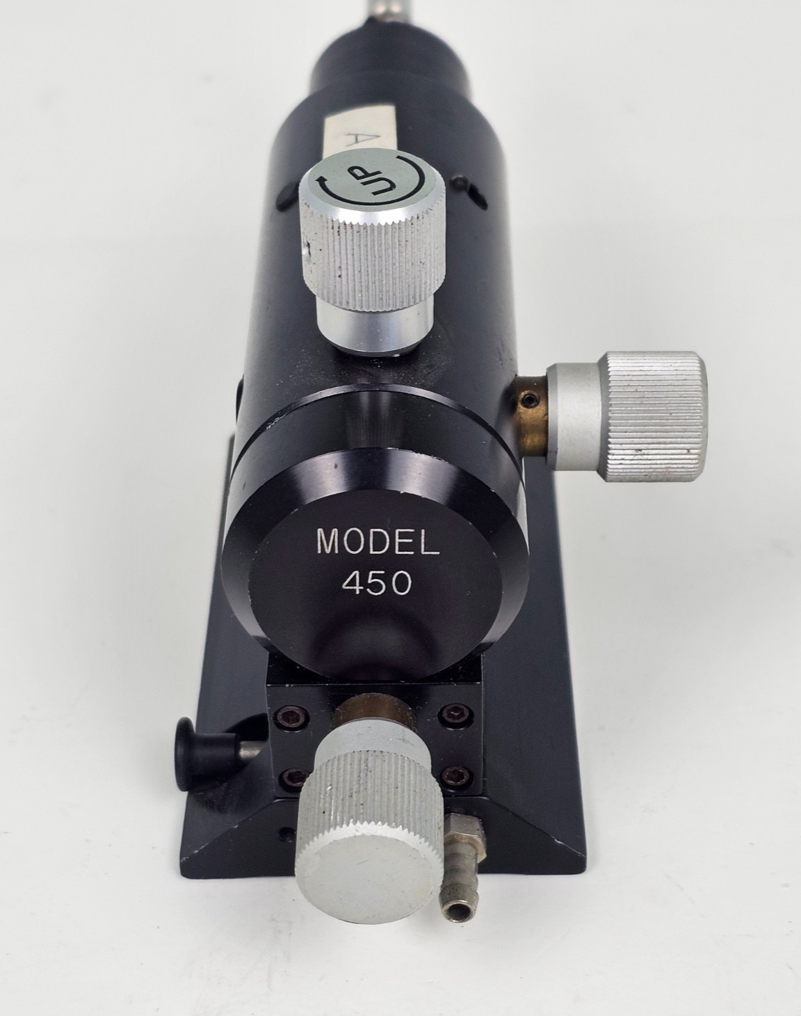 The Micromanipulator Co. manual probe positioner model 450