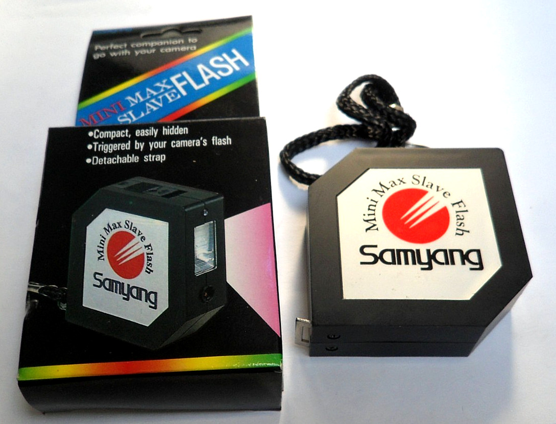 Samyang Mini Max Slave Flash - Tiny,  Self Standing Mint, Open Box