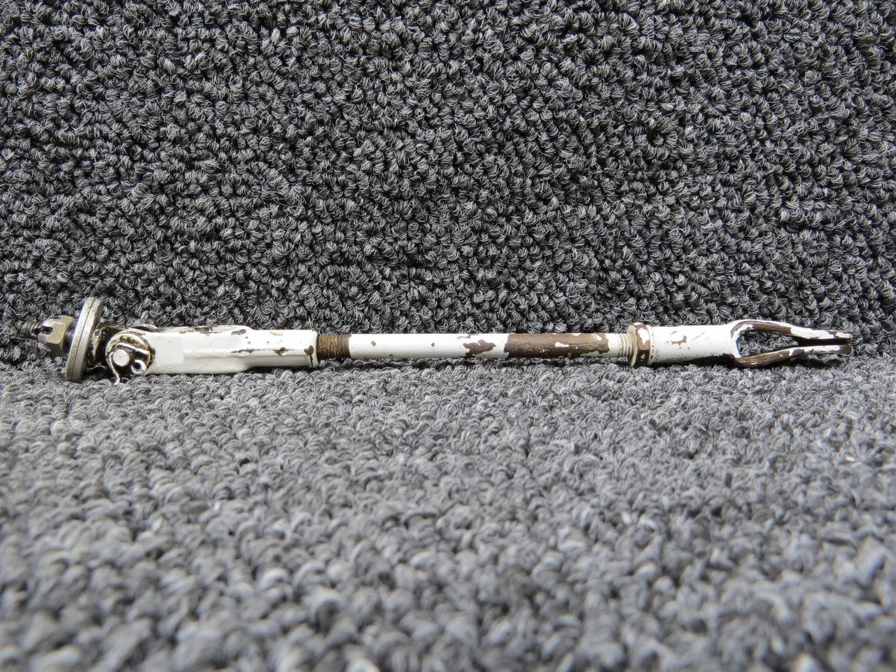 21118-003 Piper PA-24-250 Nose Gear Front Door Retraction Rod (Rust)