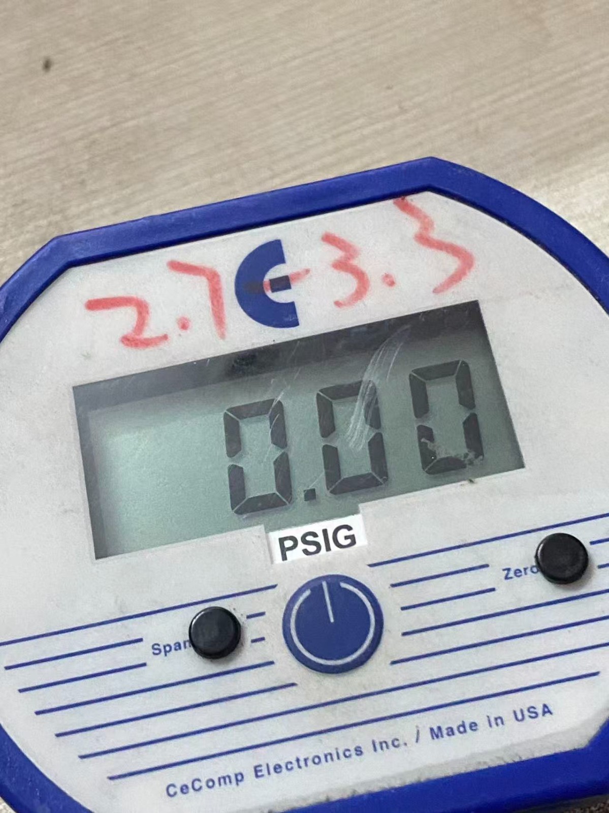 Cecomp Electronics DPG1000B15PSIG-5 15PSIG Pressure Gauge