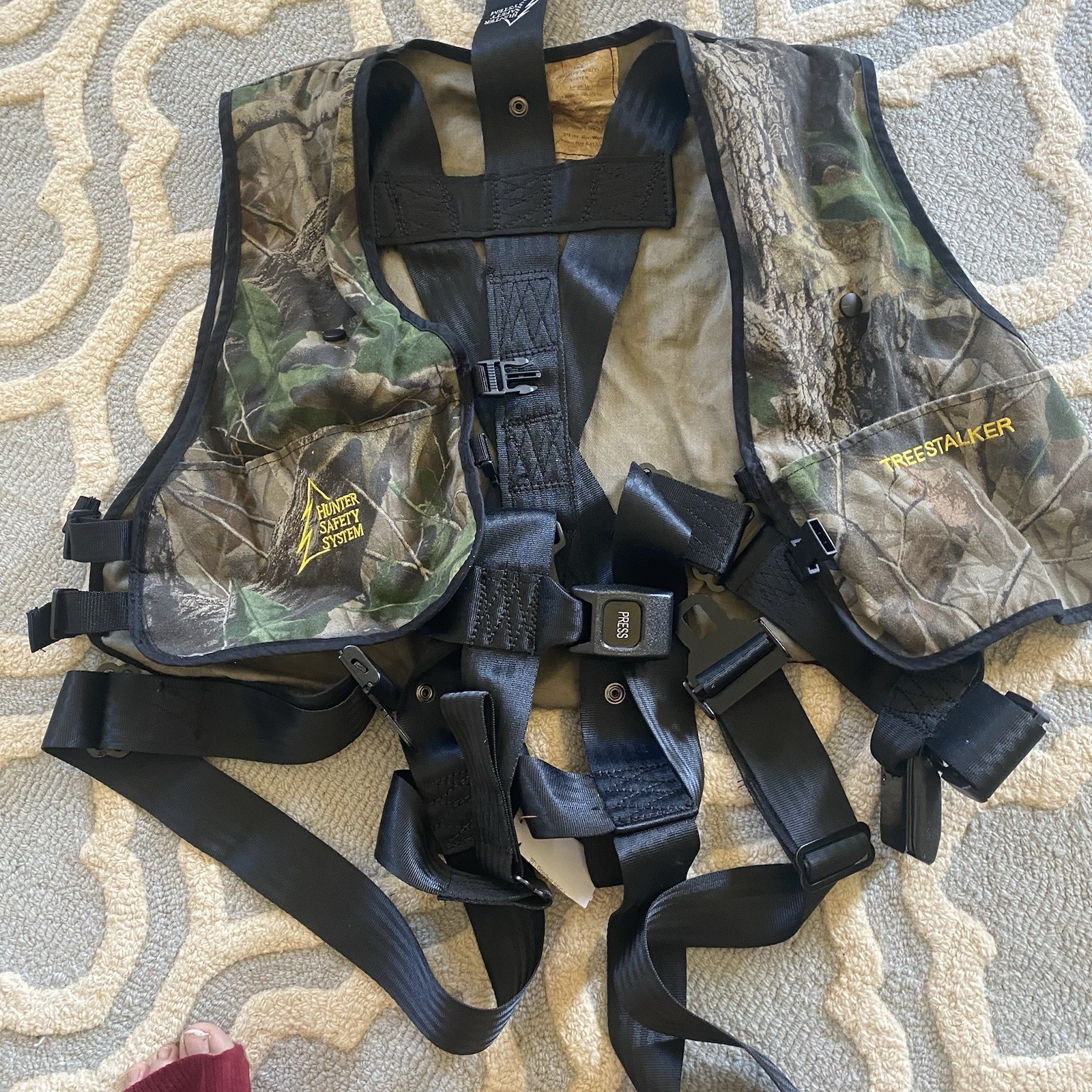 Vintage  Hunter Safety System Harness Camo Tree Stalker Realtree Size: L/XL