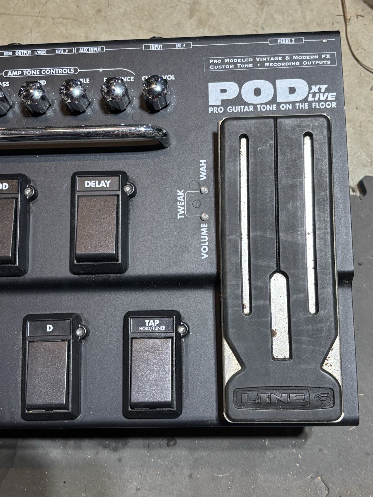 Line 6 Pod XT Live Multi-Effects Guitar Effect Pedal