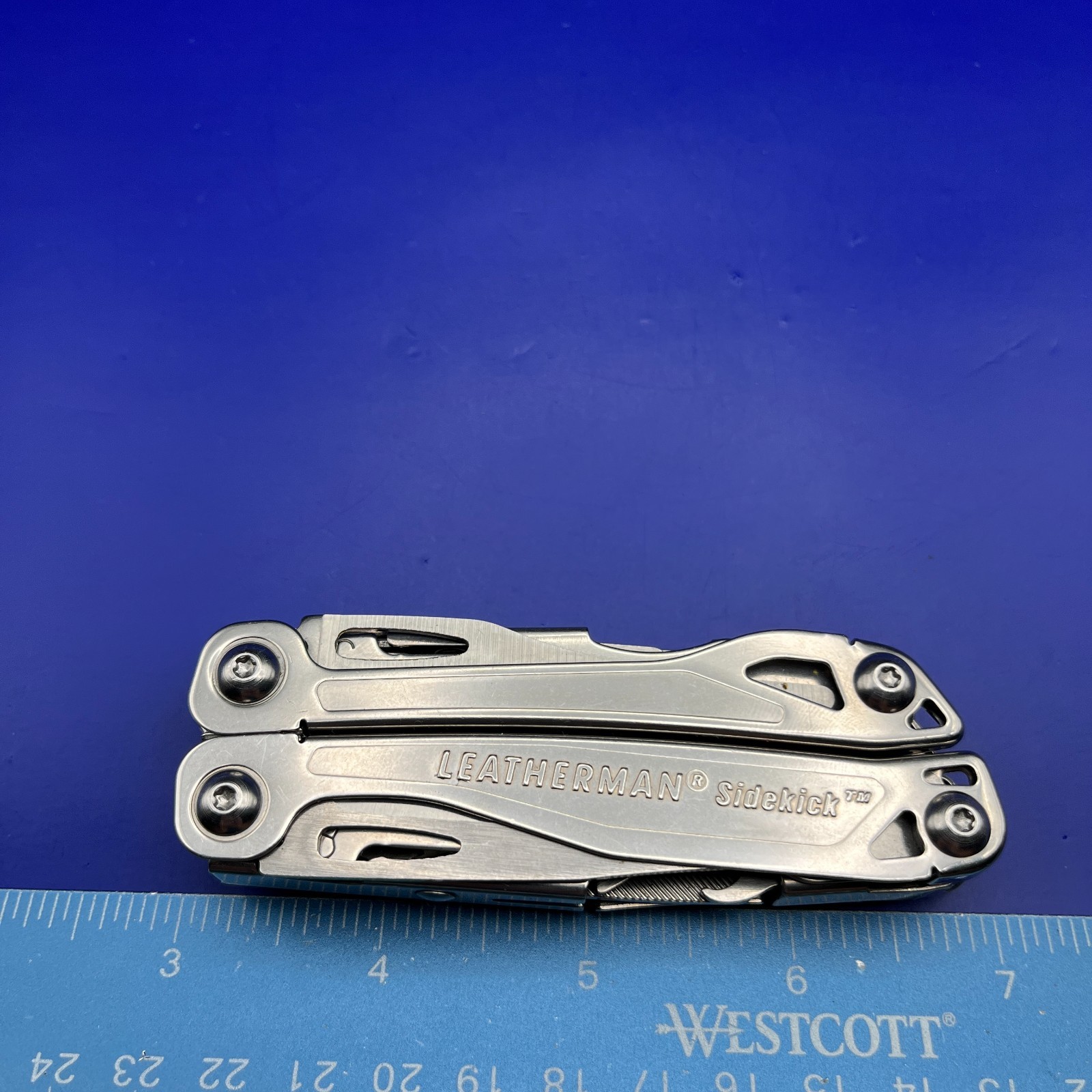 Leatherman Sidekick Multi-Tool, Knife, Pliers, Saw, Stainless