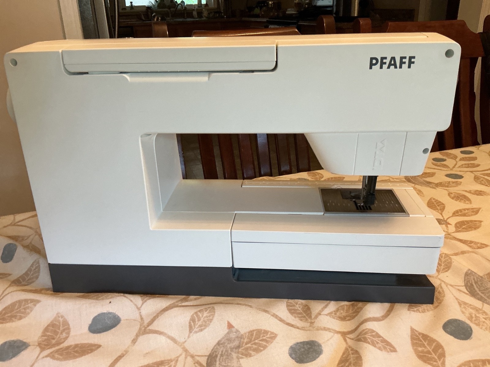 Pfaff Creative Vision 5.0: Computerized Sewing & Embroidery Machine & Accessorie