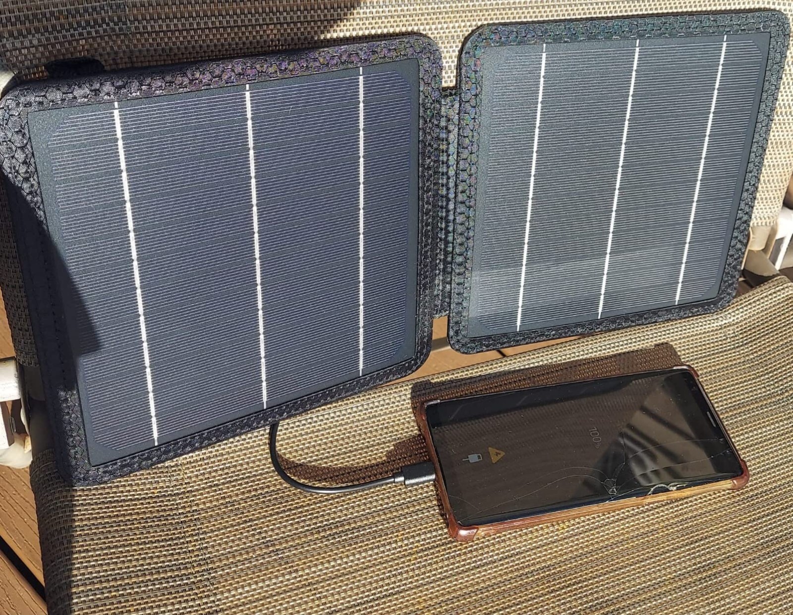 Open Box Handy Foldable Open Box 10W Portable Solar Charger