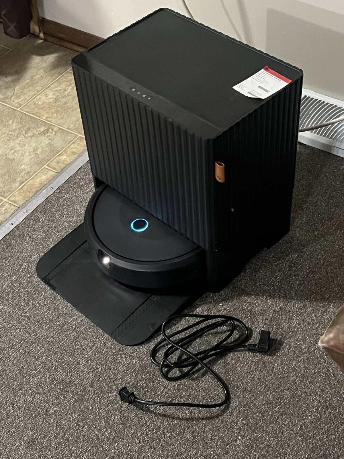iRobot - Roomba Combo 10 Max Robot Vacuum & Mop + AutoWash Dock (X085020) Black