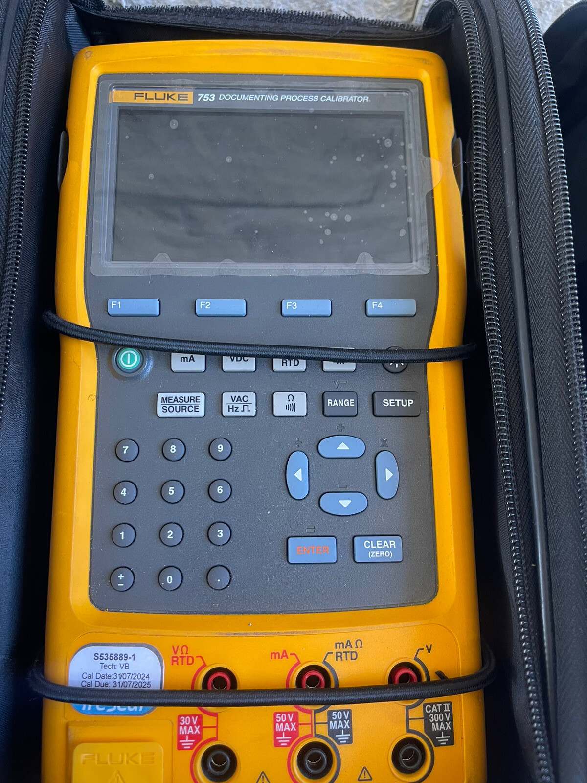 Fluke 753 Documenting Process Calibrator With Current Calibration Certificate