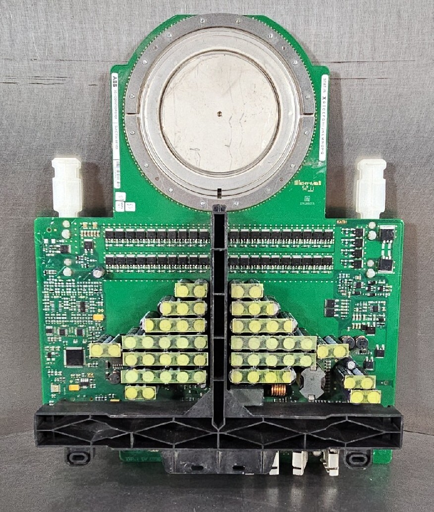 ABB GV C736 BE 3BHE019720 P201 AE PLC Board                             Loc 3F-4