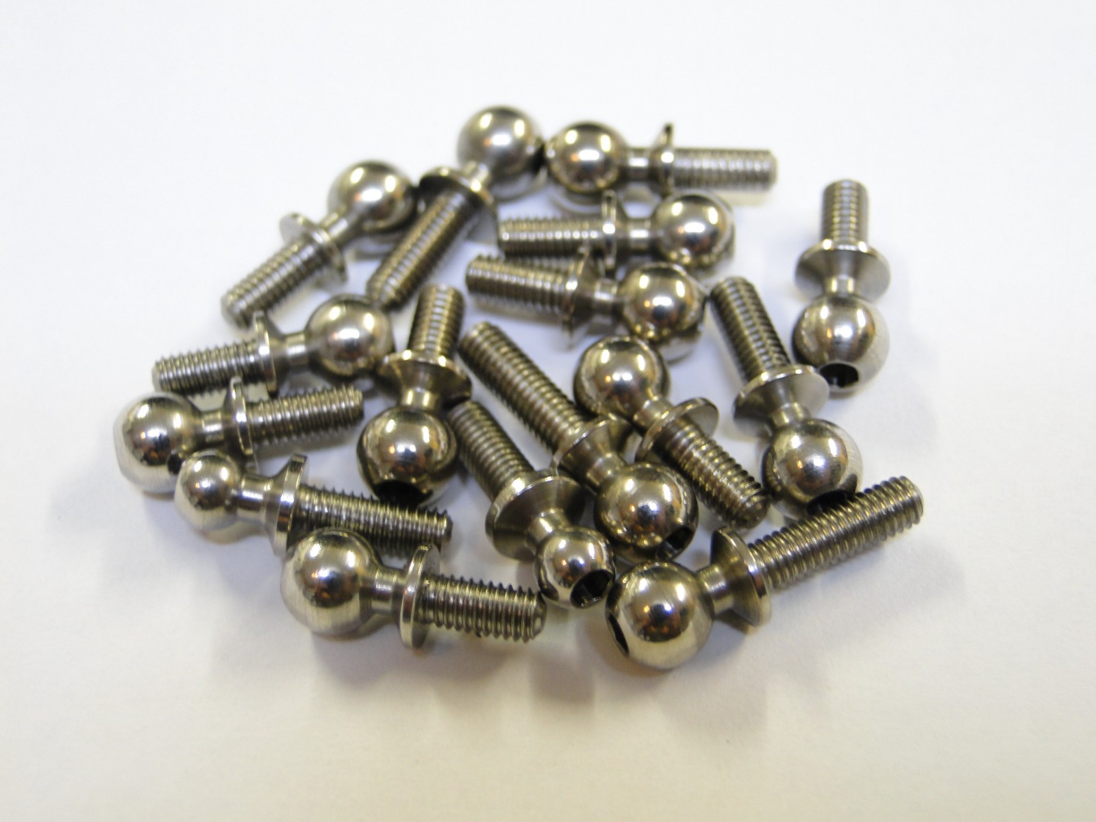 NEW ASSOCIATED RC10 4WD TEAM CAR Ball Studs Set HD AH4