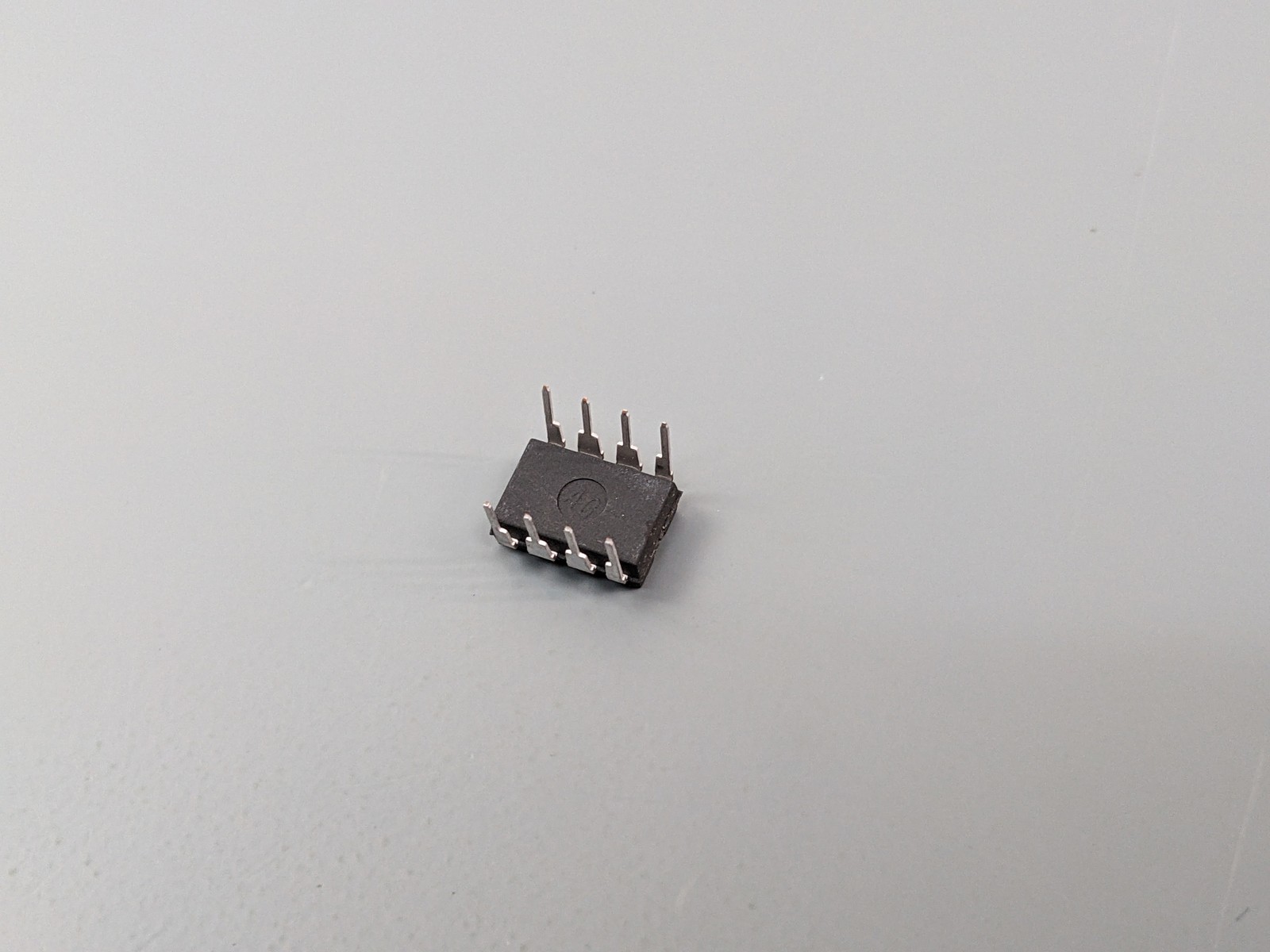 LM3411N-5.0 Precision 5v Regulator, Reference IC