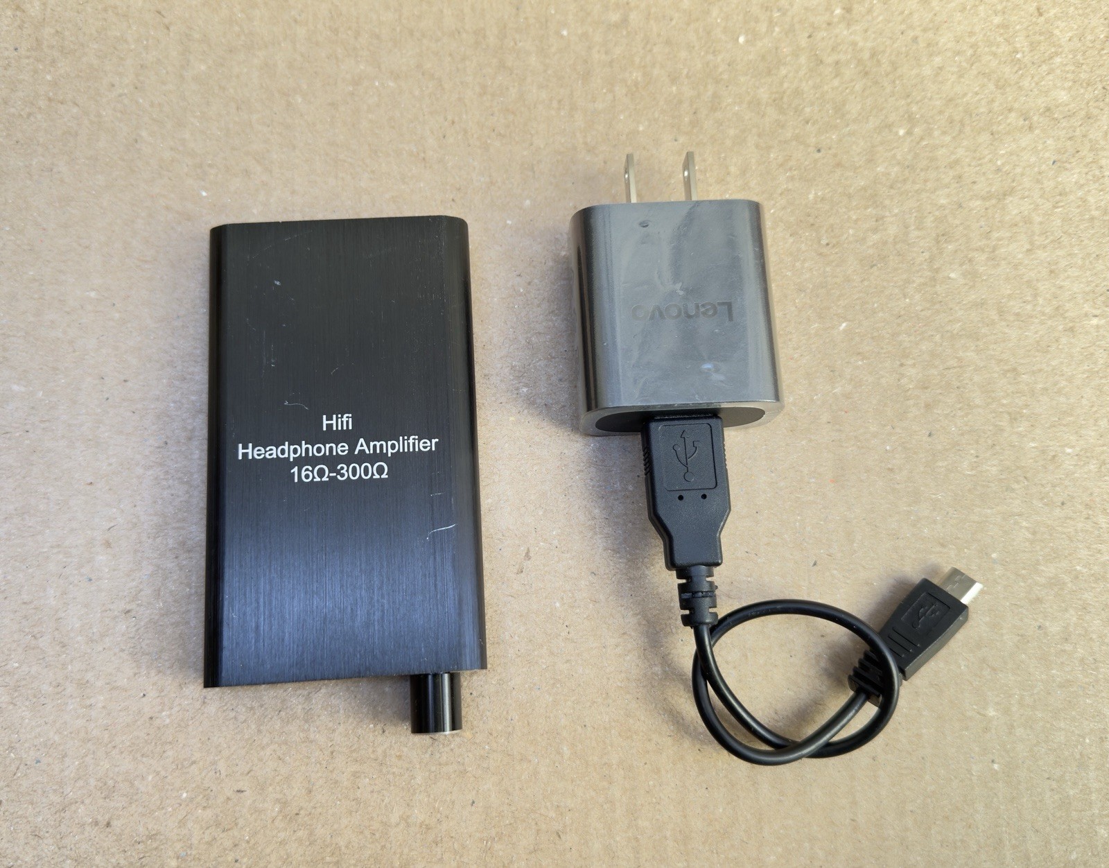 Portable Headphone Amplifier 3.5mm Stereo Audio  Volume Contrl GAIN Switch