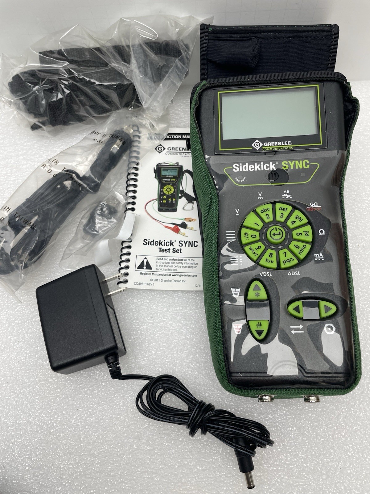 GREENLEE SIDEKICK SYNC 1160-1000 CABLE TESTER METER TOOL TESTED NEED NEW BATTERY
