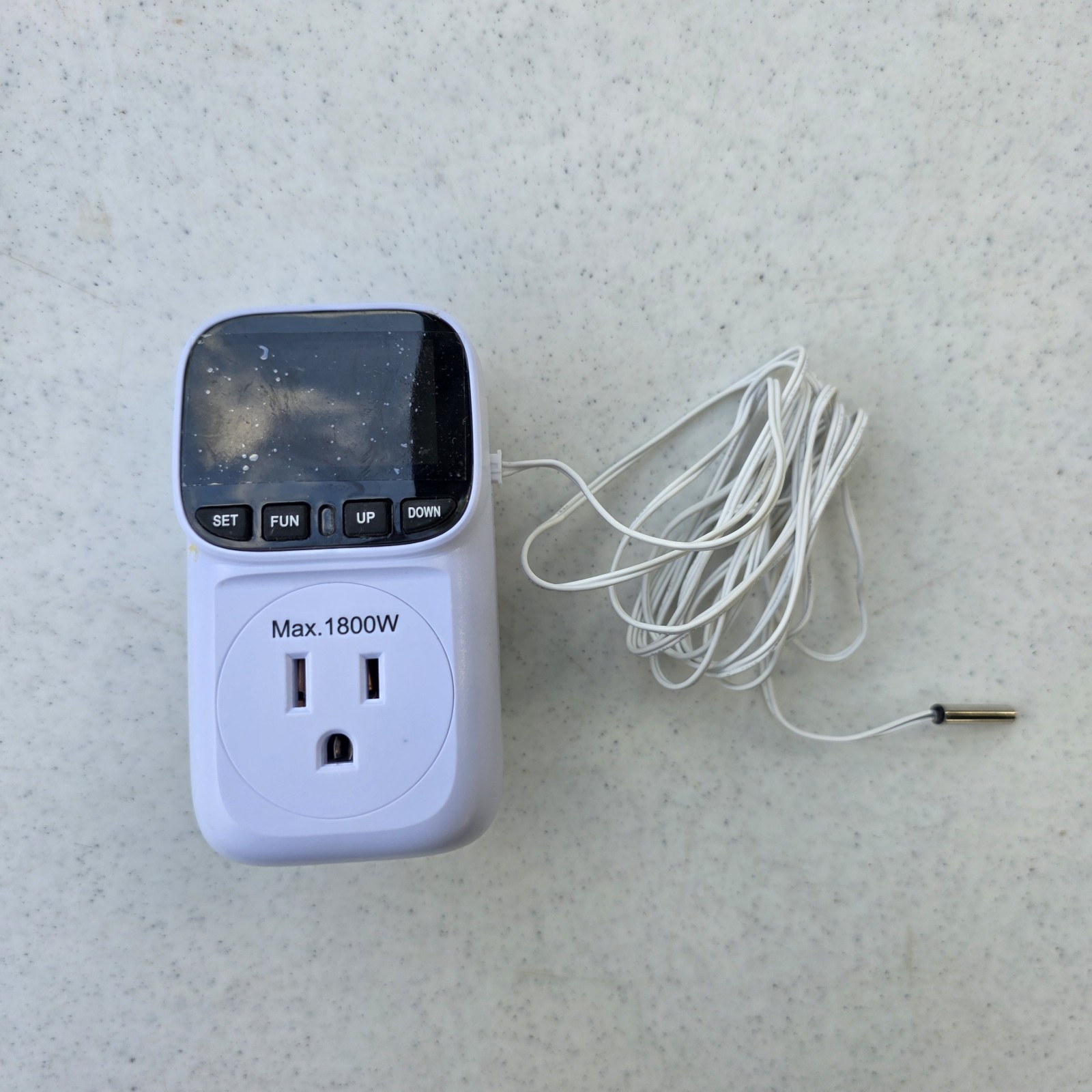 Digital Temperature Controller 15A/1800W Thermostat Outlet Plug No Box