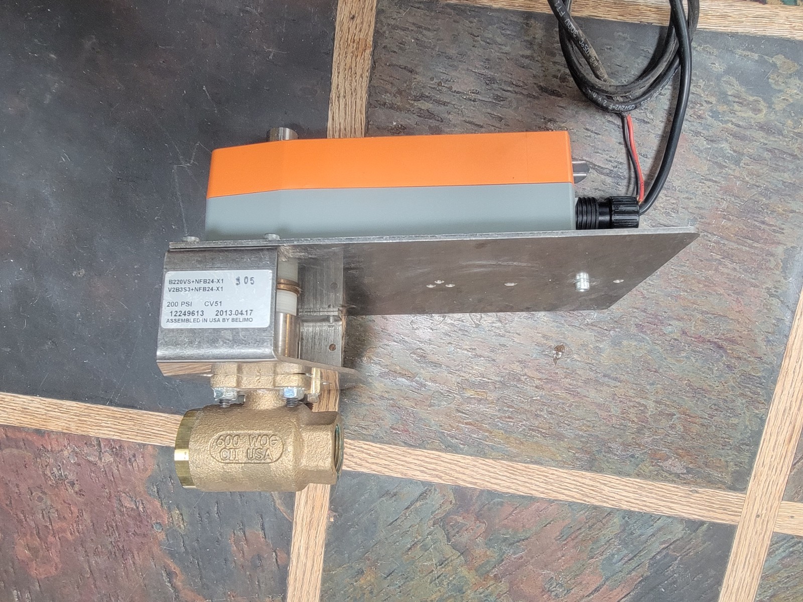 BELIMO NFB24-X1 spring return actuator with 3/4 inch Apollo valve