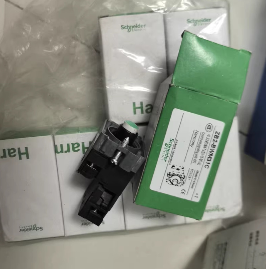 1PC NEW Schneider Button base ZB2BWM31C ZB2-BWM31C AC220V green #YY