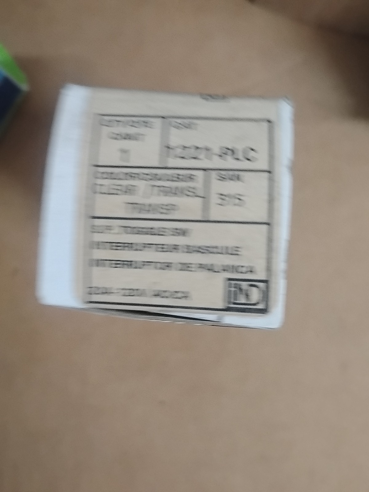 LEVITON 1221-PLC