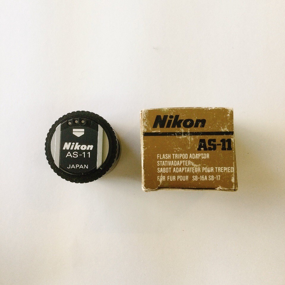 Nikon AS-11 Flash tripod Adaptor Shoe Exclusive for F3 SB-17,SB-16A,SB-12,SB-11
