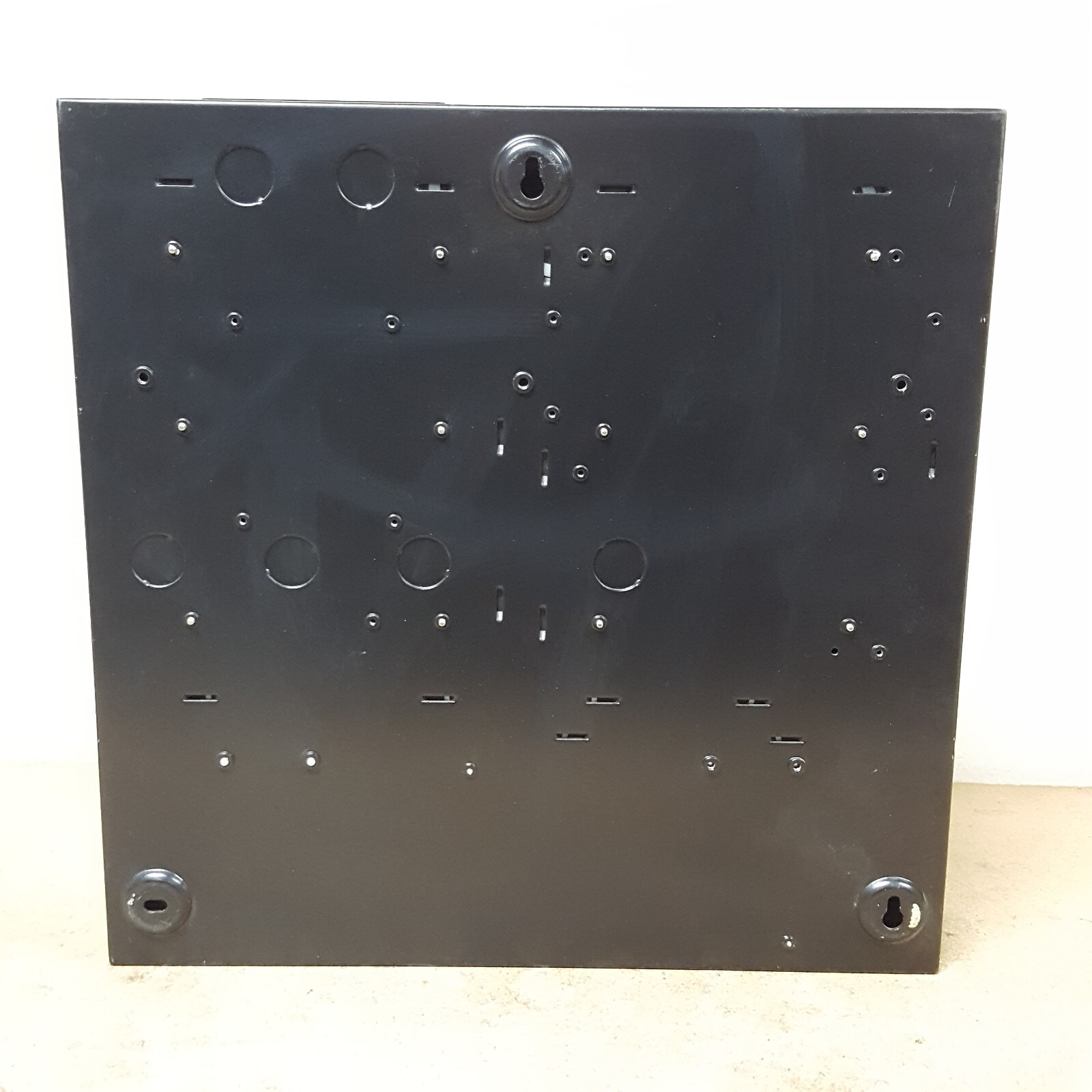 BOSCH SECURITY SYSTEM AEC-AEC21-EXT1 Extension Enclosure w/PSU1 & PwrCd No Keys