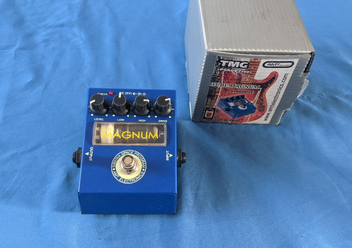 AMT Electronics Magnum Distortion russian Guitar Pedal