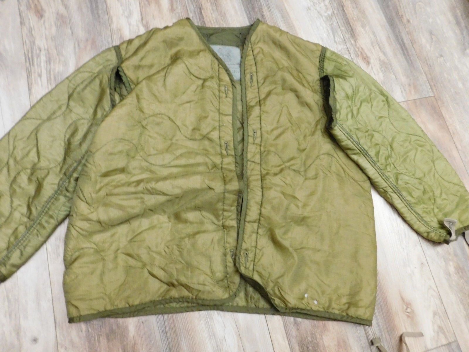 US ARMY  FIELD JACKET LINER SIZE MEDIUM