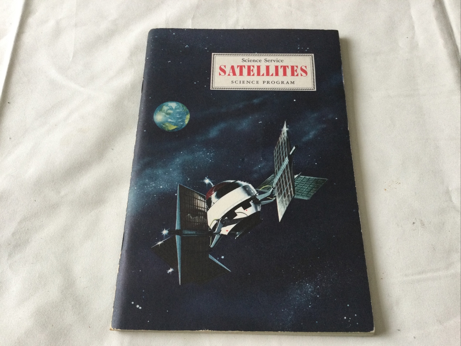 Vintage Book Science Service SATELLITES Michael Bow &LB Taylor1966 with Plates