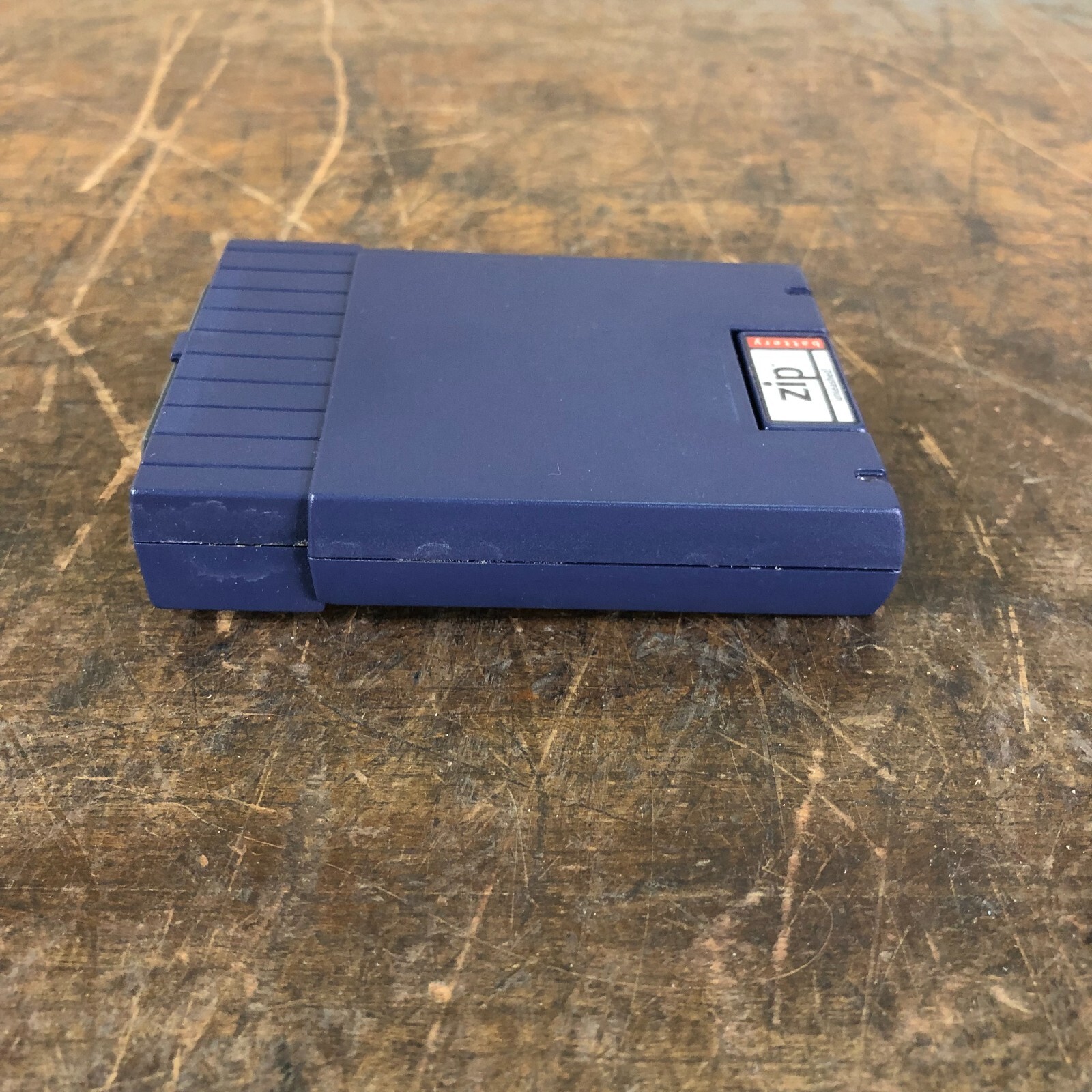 Iomega Zip Unleashed! Battery Pack Power Supply for Zip Disk Drives in BOX