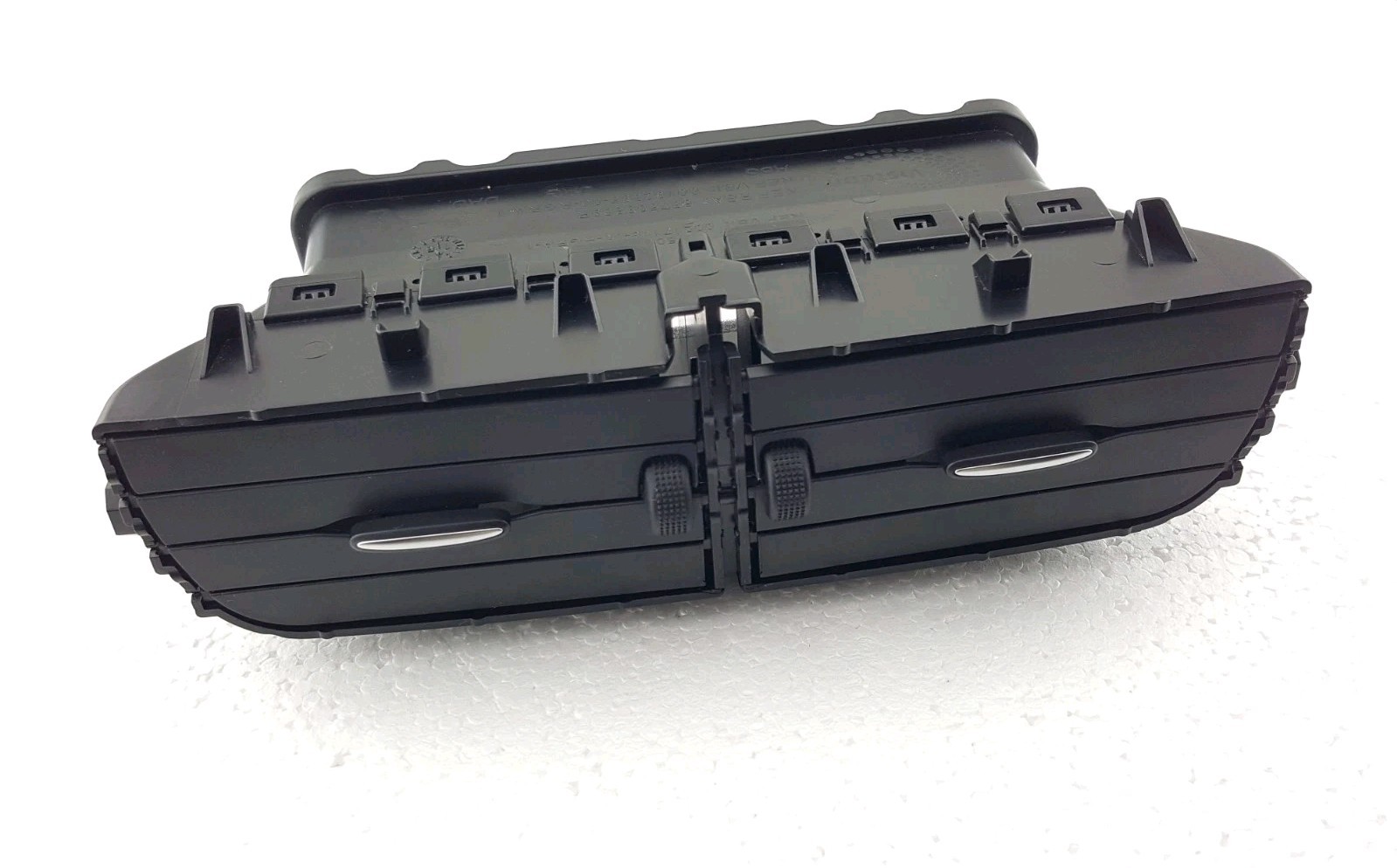 RENAULT CLIO IV (2013 - 2016) CENTRE DASHBOARD AIR VENT - 687508859R (GENUINE)