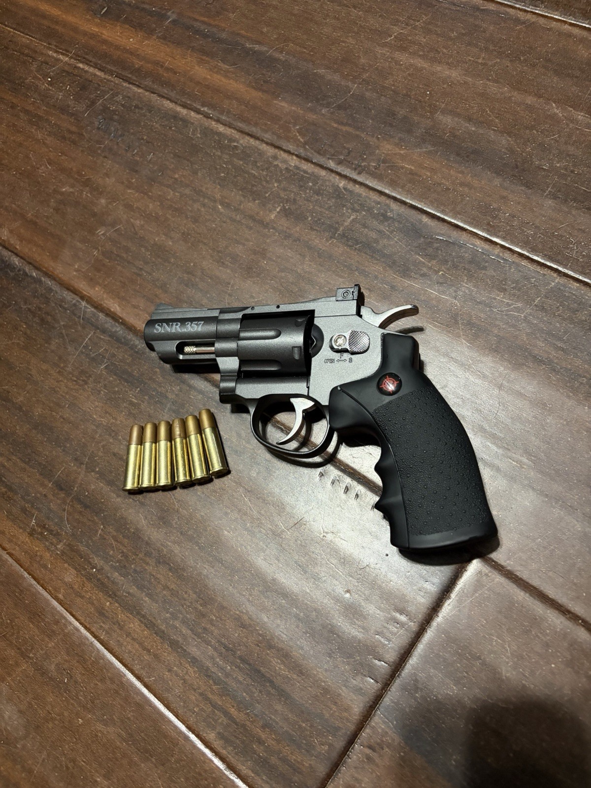 Crosman SNR357 Full Metal Dual Ammo Snub Nose .177 cal C02 Air Revolver