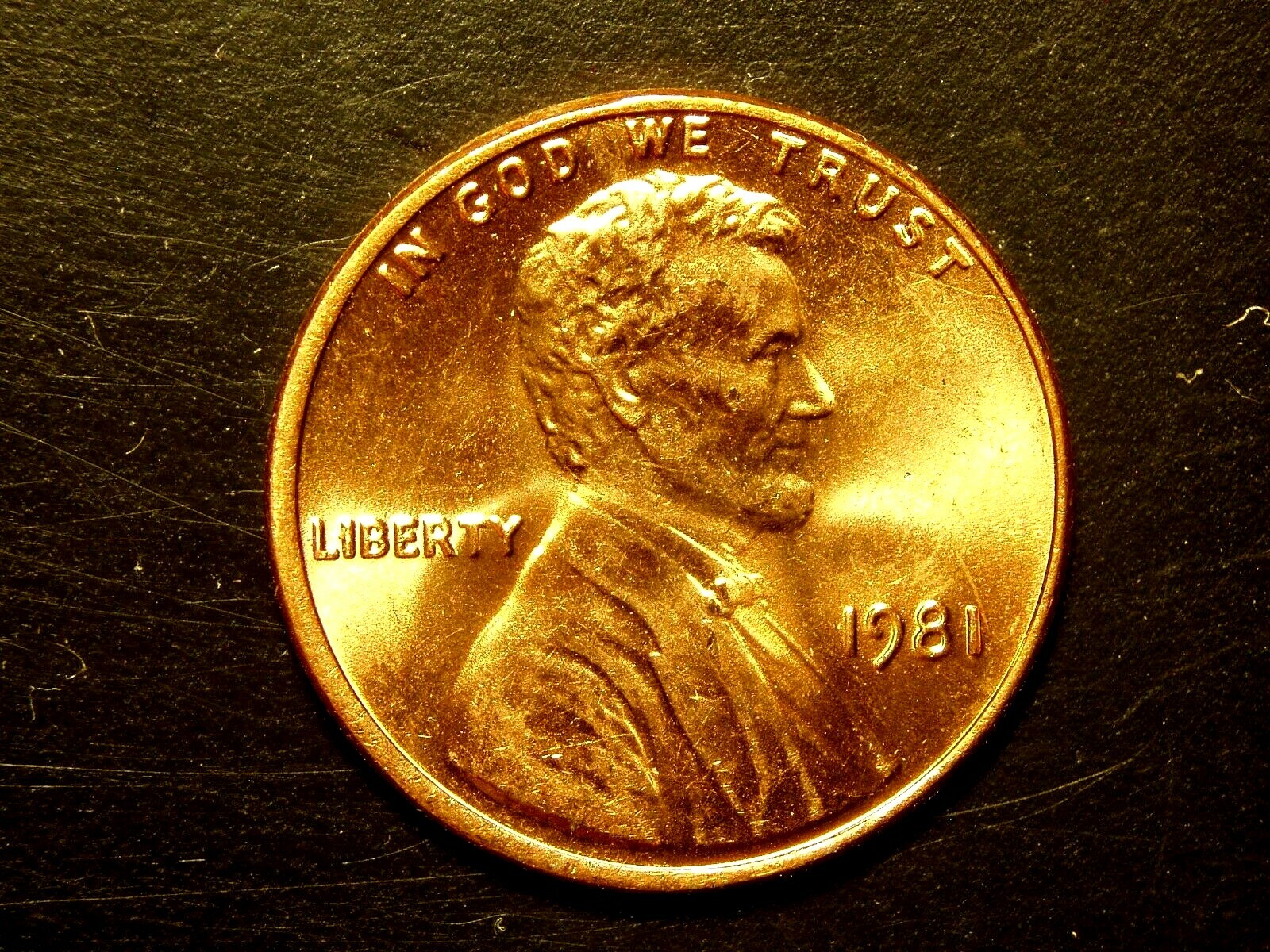 1981 ONE UNC LINCOLN MEMORIAL CENT #17