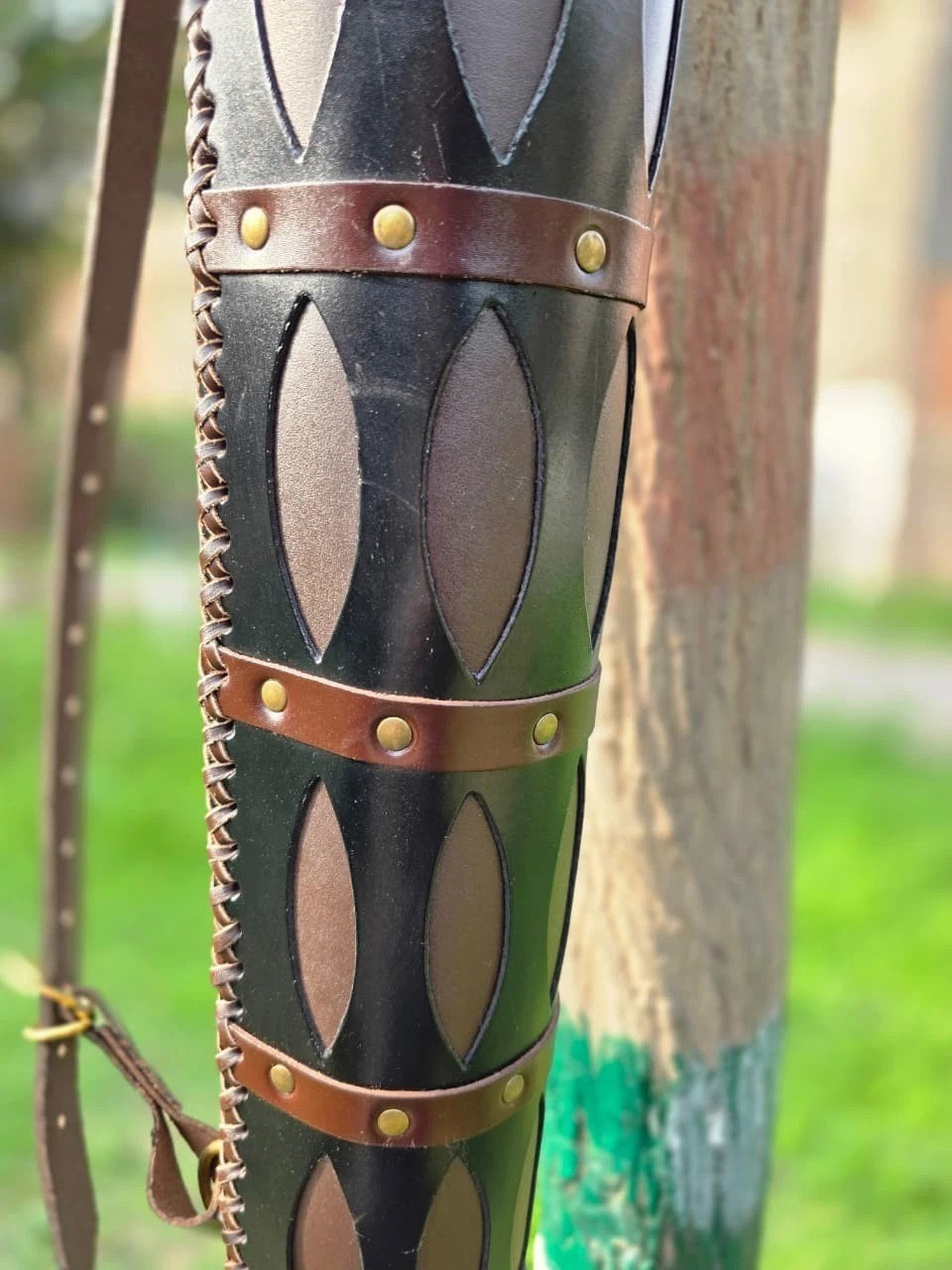 Leather Archery Back Quiver, Traditional Shoulder Arrow Holder Brown