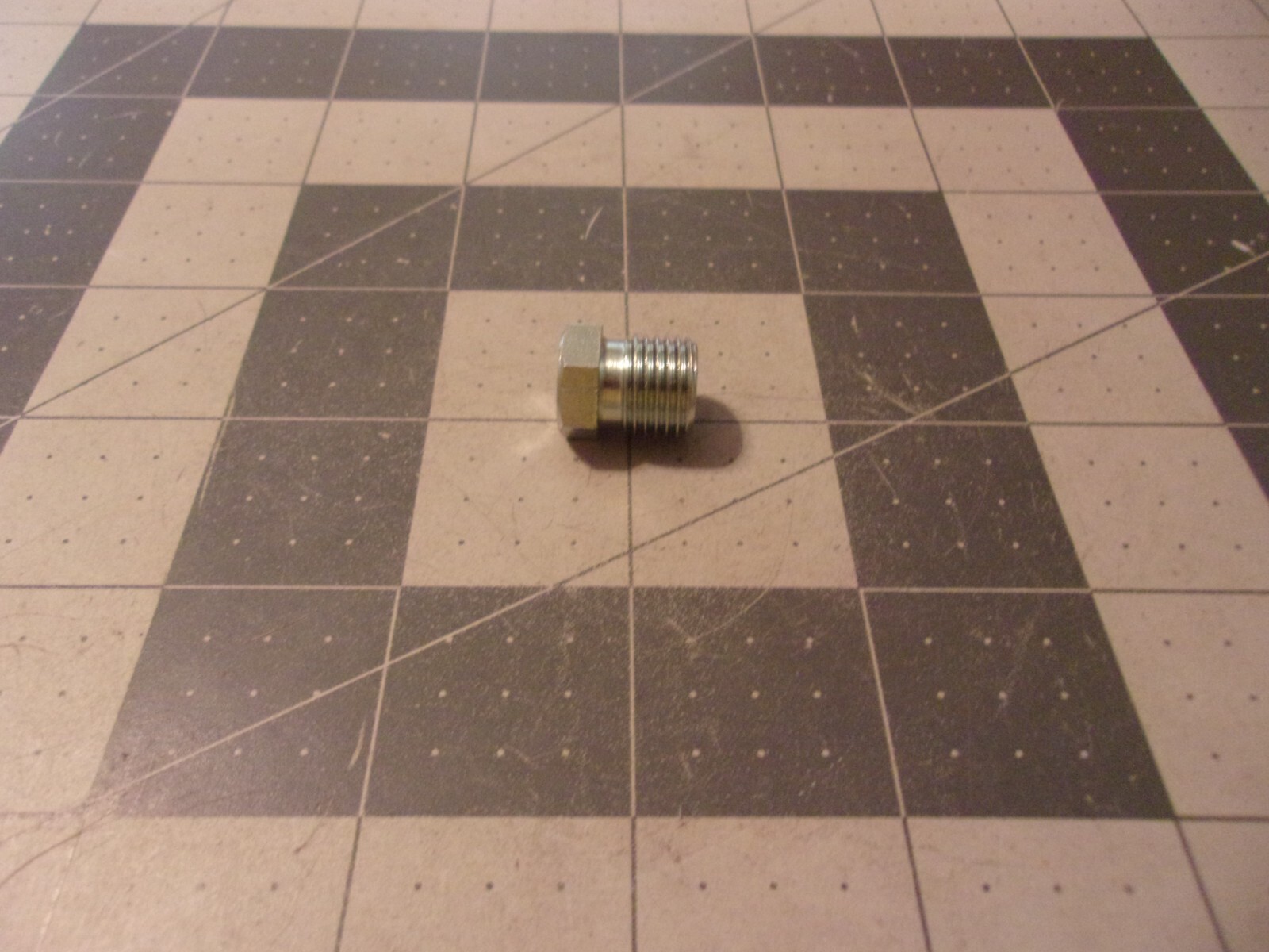 Perkins 33532128 Nut Kobelco 700