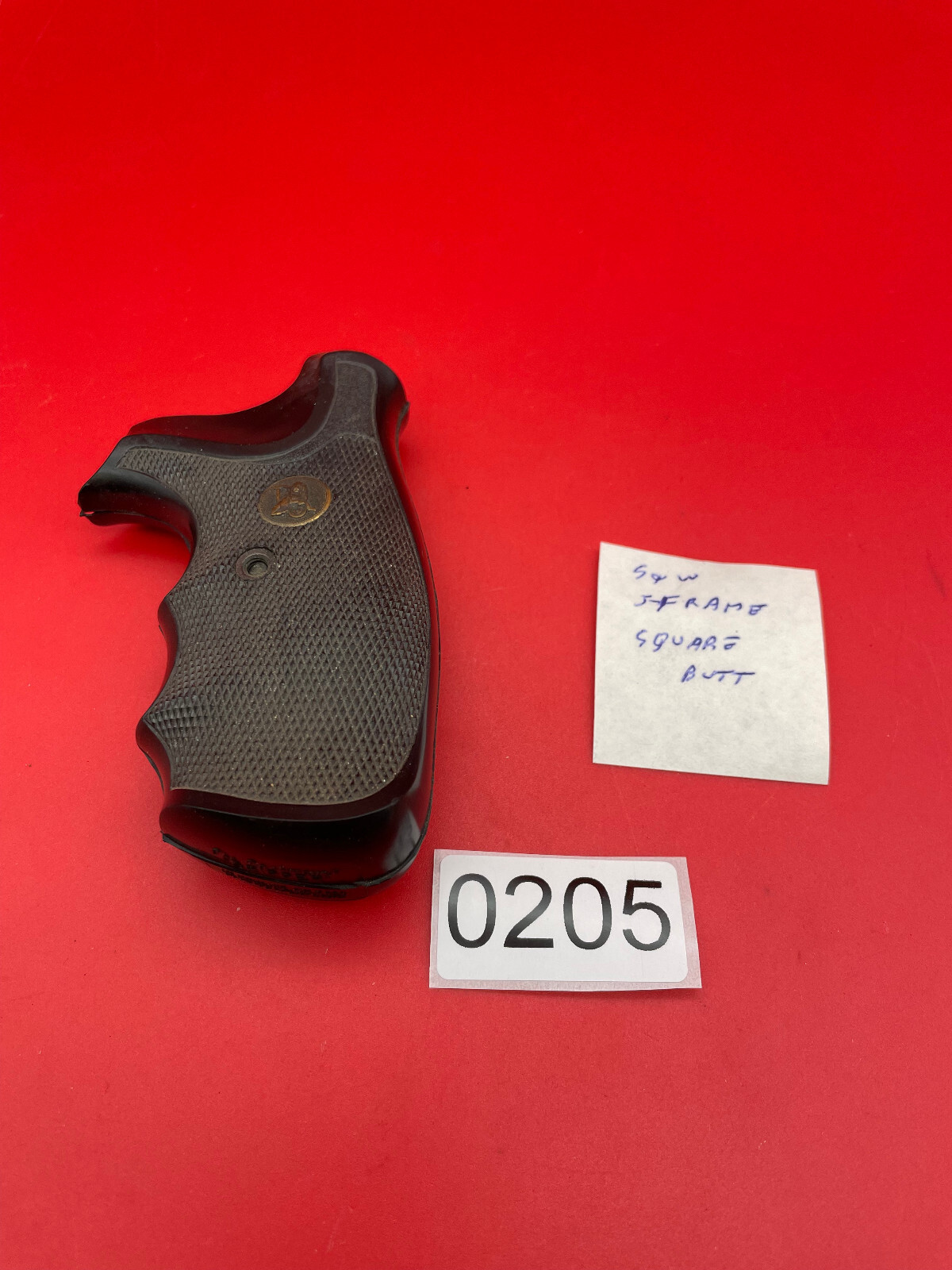 Pachmayr Gripper Smith & Wesson J Frame Square Butt #0205